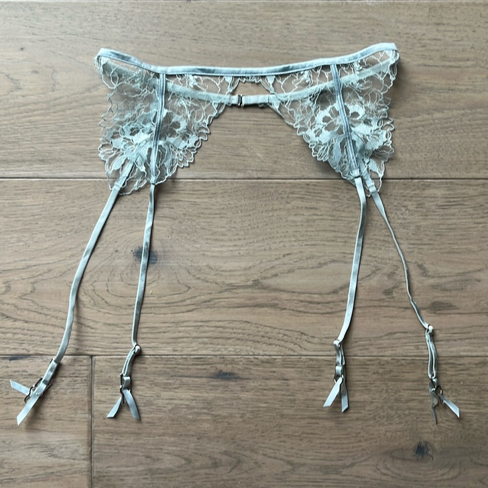 Victoria’s Secret Light Blue Lace Suspender Small, Without Brand Tags